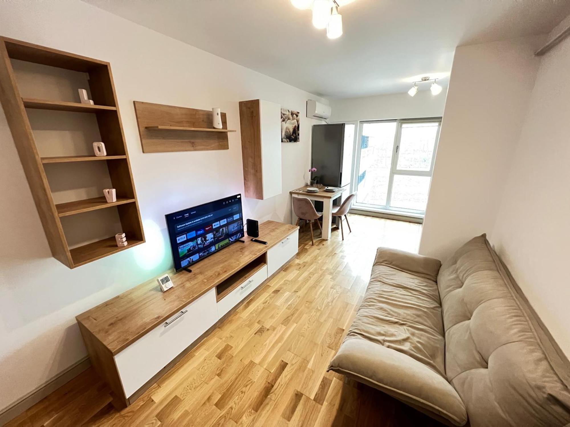 יאשי Airport Flyhub Chic Apartment מראה חיצוני תמונה